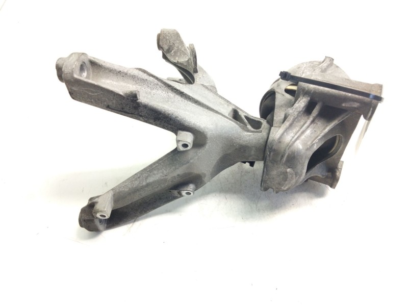 Recambio de soporte motor izquierdo superior para audi a4 berlina (8e) 2.0 tdi quattro (dpf) (103kw) referencia OEM IAM 8K019938