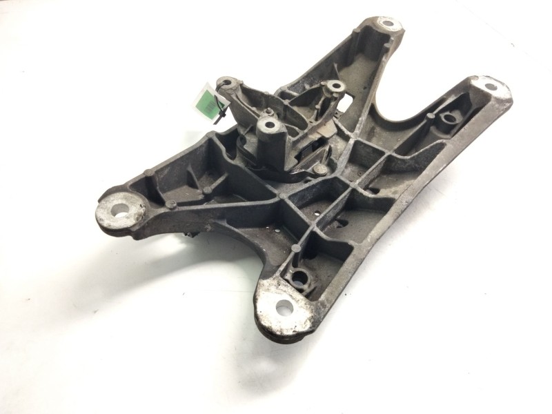 Recambio de soporte caja cambio para audi a4 berlina (8e) 2.0 tdi quattro (dpf) (103kw) referencia OEM IAM 8K0399263AF  