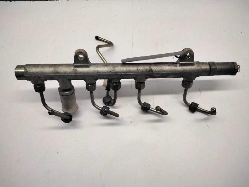 Recambio de rampa inyectora para nissan interstar (x70) referencia OEM IAM 8200347176  111335