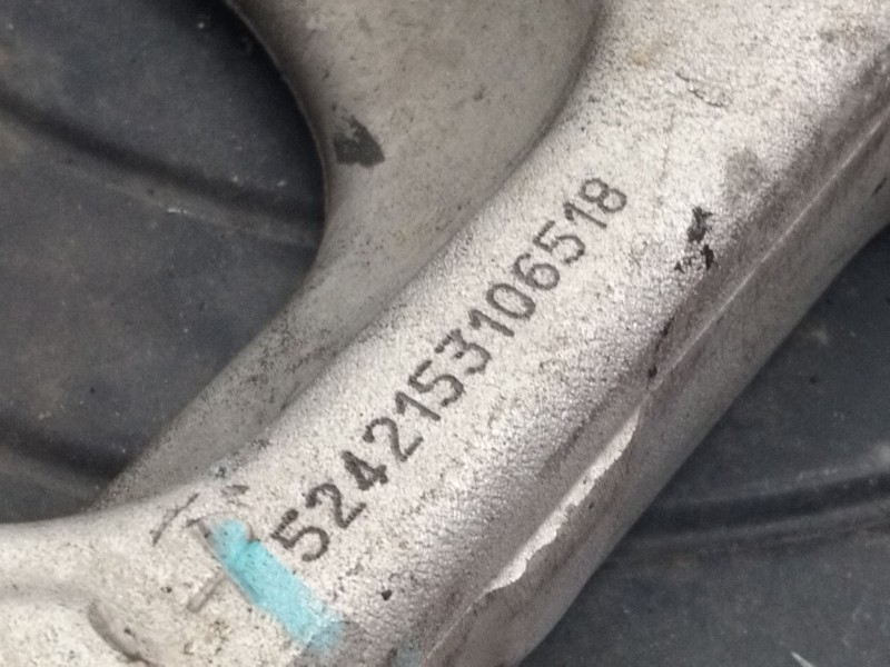 Recambio de mangueta delantera izquierda para jeep gr. cherokee (wh) 3.0 crd cat referencia OEM IAM 5242153106518  