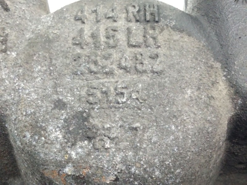 Recambio de pinza freno delantera izquierda para jeep gr. cherokee (wh) 3.0 crd cat referencia OEM IAM 262482  