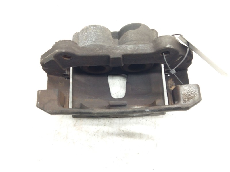 Recambio de pinza freno delantera izquierda para jeep gr. cherokee (wh) 3.0 crd cat referencia OEM IAM 262482  