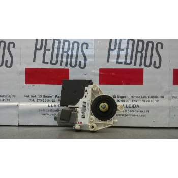 Recambio de motor elevalunas delantero derecho para audi a3 sportback (8p) referencia OEM IAM   