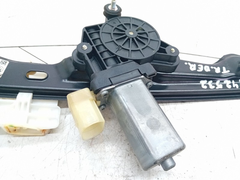 Recambio de elevalunas trasero derecho para bmw serie 1 lim. (f20/f21) referencia OEM IAM 7242556  