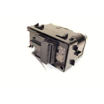 Recambio de pulsador maletero para mercedes-benz gla (h247) gla 200 (247.787) referencia OEM IAM A1678205702  