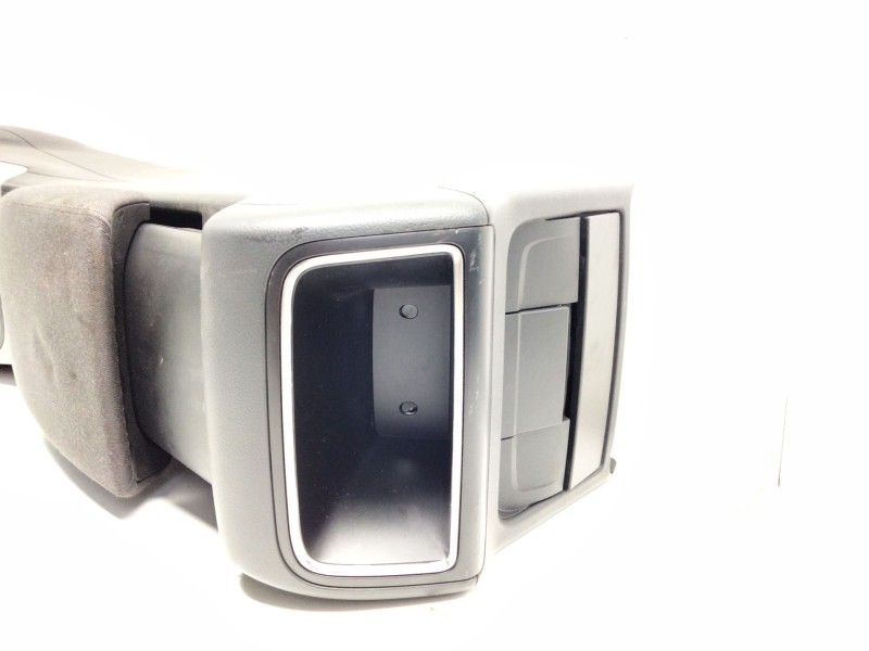 Recambio de reposabrazos para audi a4 berlina (8e) 2.0 tdi quattro (dpf) (103kw) referencia OEM IAM 8K0864981F  