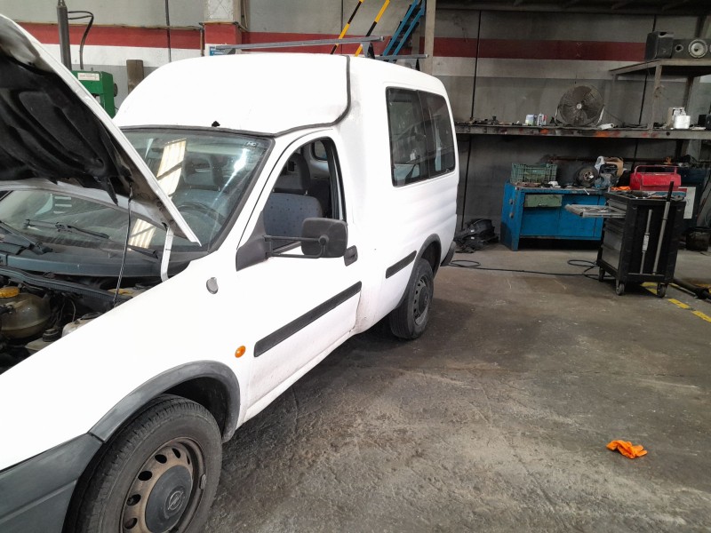 opel combo (corsa b) del año 2001