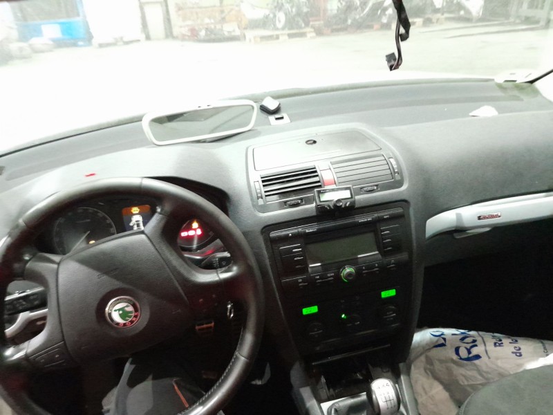 skoda octavia berlina (1z3) del año 2007