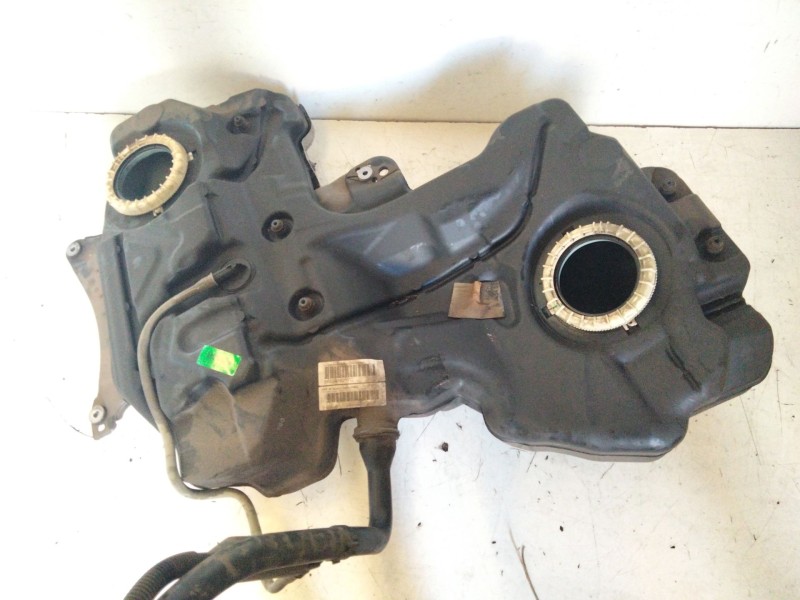 Recambio de deposito combustible para audi a4 berlina (8e) 2.0 tdi quattro (dpf) (103kw) referencia OEM IAM 8K0202021FC  