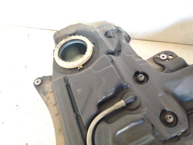 Recambio de deposito combustible para audi a4 berlina (8e) 2.0 tdi quattro (dpf) (103kw) referencia OEM IAM 8K0202021FC  