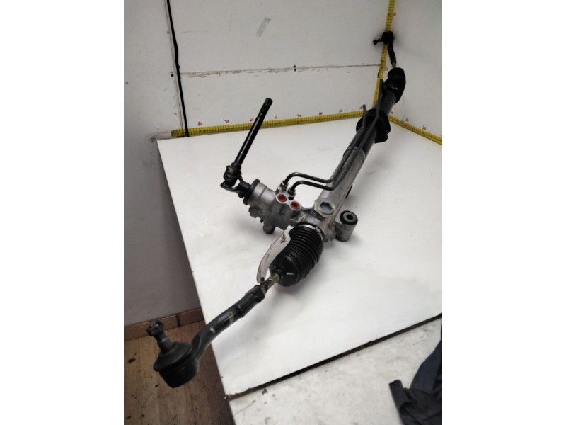 Recambio de caja direccion para kia sorento 2.5 crdi ex referencia OEM IAM   