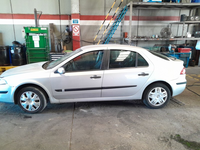 renault laguna ii (bg0) del año 2006