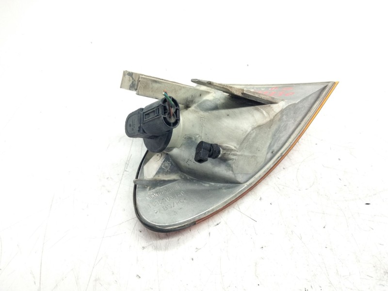 Recambio de piloto delantero izquierdo para bmw serie 3 berlina (e46) 320d referencia OEM IAM 1315106140  