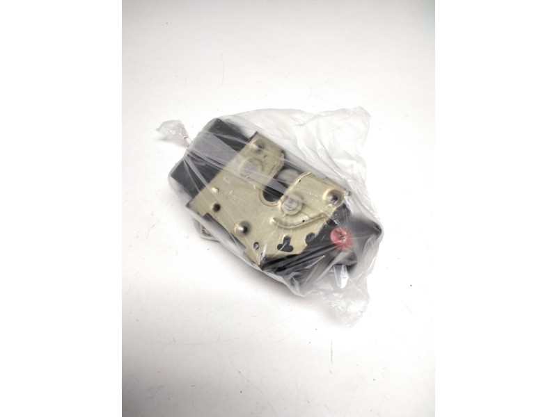 Recambio de cerradura puerta trasera izquierda para peugeot 406 berlina (s1/s2) referencia OEM IAM 913758  