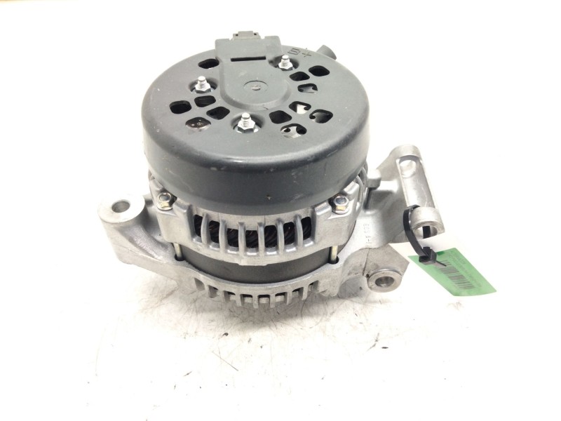 Recambio de alternador para ford focus berlina (cap) ghia referencia OEM IAM 1042105760  