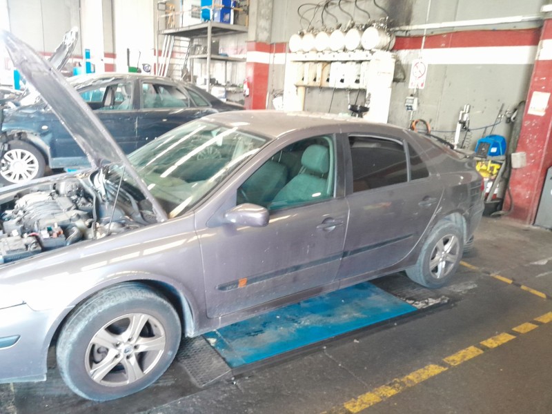 renault laguna ii (bg0) del año 2003