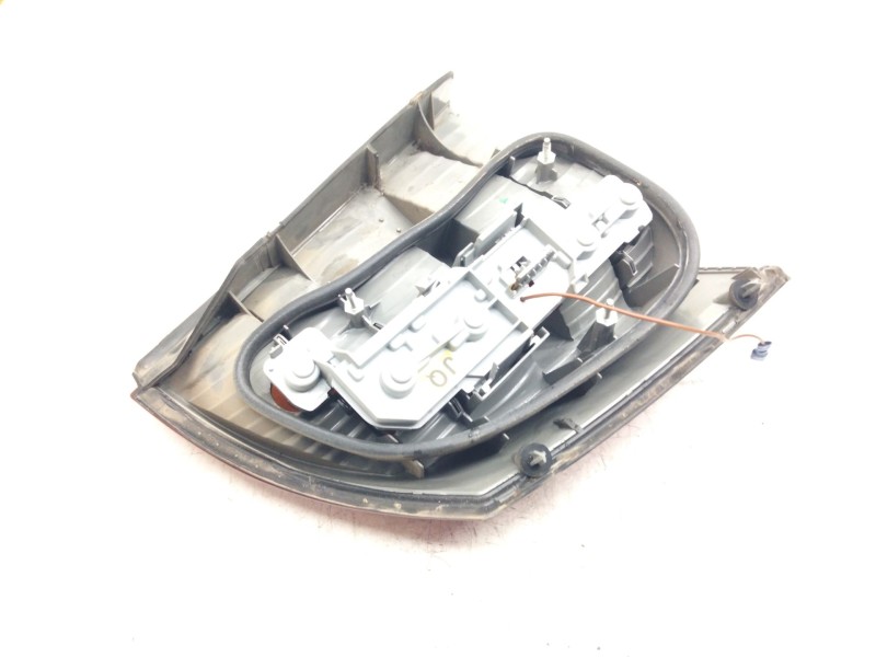 Recambio de piloto trasero derecho para opel vectra c berlina club referencia OEM IAM   