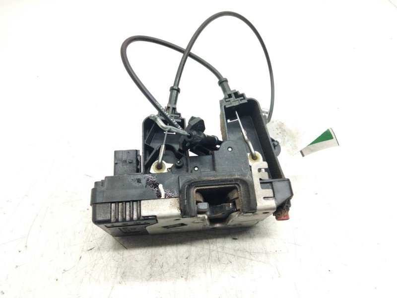 Recambio de cerradura puerta trasera izquierda para opel vectra c berlina cosmo referencia OEM IAM 1320760  