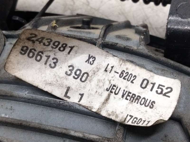 Recambio de maneta exterior delantera izquierda para citroen c5 berlina exclusive referencia OEM IAM 96613390  