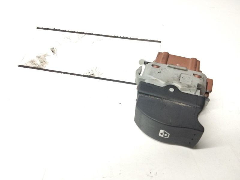 Recambio de mando elevalunas trasero izquierdo para renault laguna ii (bg0) 1.6 referencia OEM IAM   