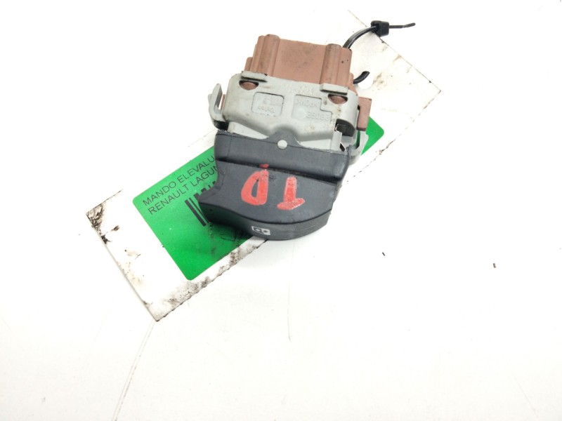Recambio de mando elevalunas trasero derecho para renault laguna ii (bg0) 1.6 referencia OEM IAM   