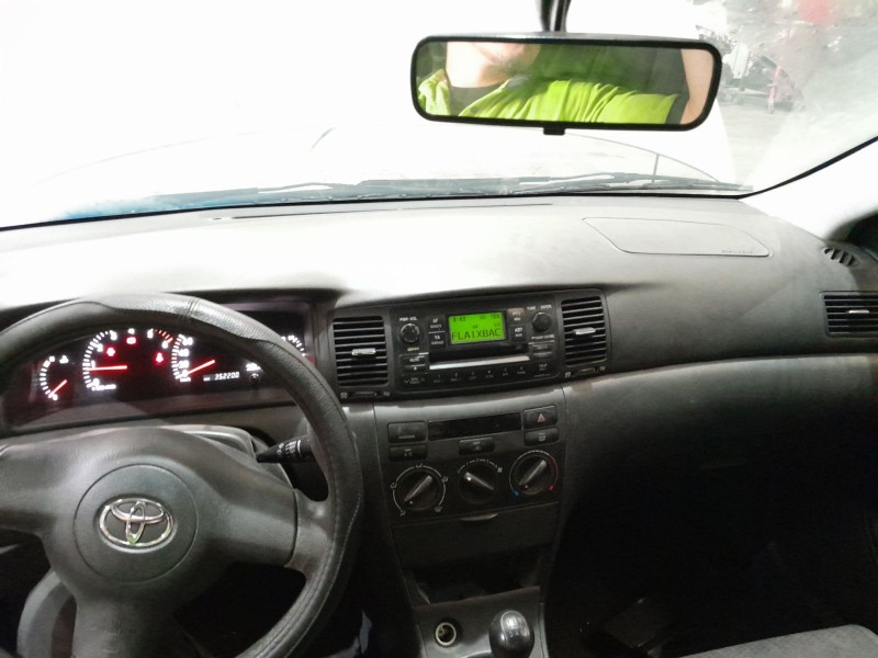 toyota corolla (e12) del año 2006