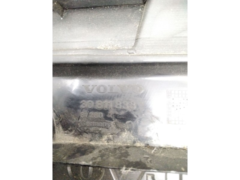 Recambio de tapa motor para volvo s40 berlina 1.6 referencia OEM IAM 30811833 81280 