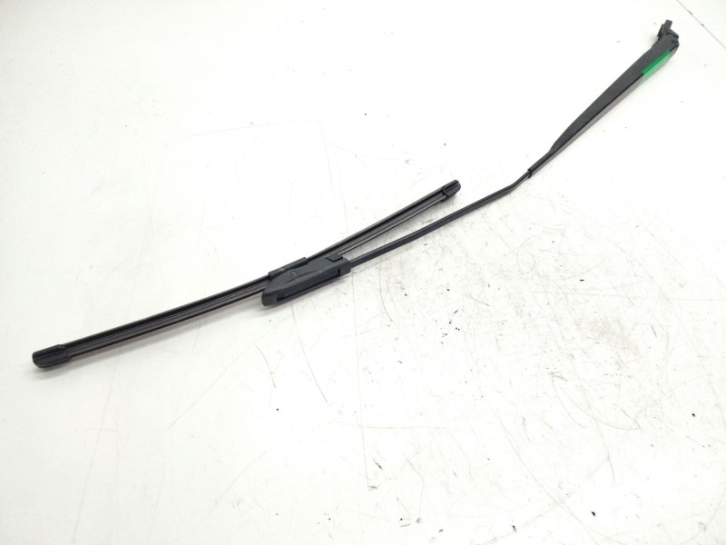 Recambio de brazo limpia delantero derecho para citroen c-elysée referencia OEM IAM   