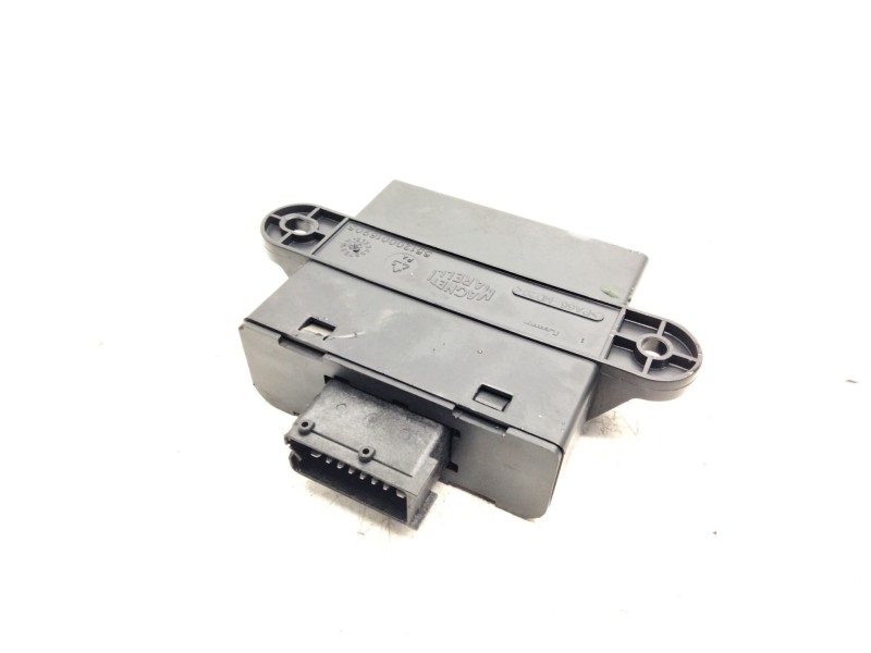 Recambio de centralita inmovilizador para citroen c5 berlina exclusive referencia OEM IAM 9647428280  