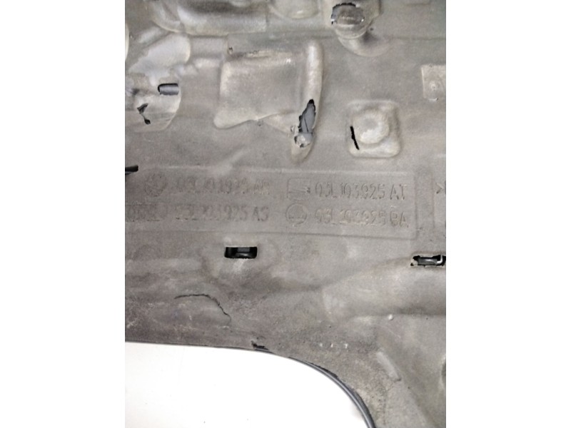 Recambio de tapa motor para audi a1 sportback (8xa) referencia OEM IAM 03L103925  