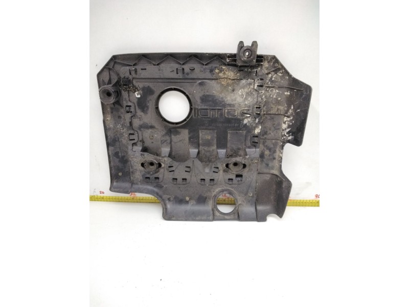 Recambio de tapa motor para volkswagen golf v berlina (1k1) 2.0 tdi referencia OEM IAM 03G103925  