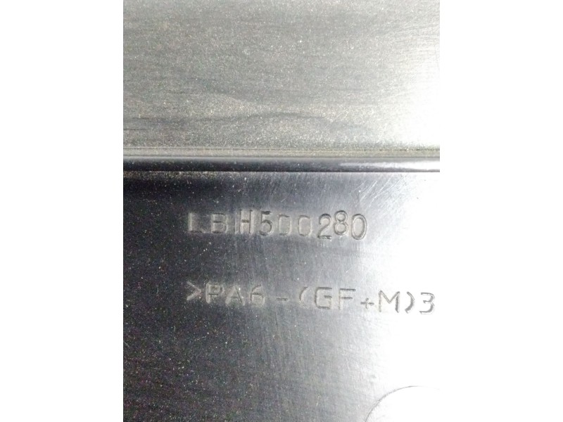 Recambio de tapa motor para land rover discovery 4 referencia OEM IAM LBH500280  