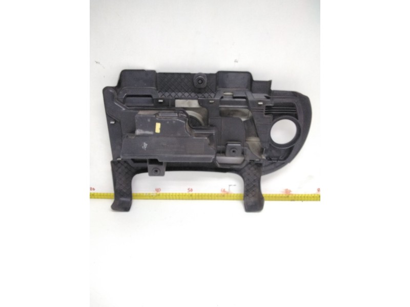 Recambio de tapa motor para volkswagen polo classic (6v2) referencia OEM IAM 03C103925  