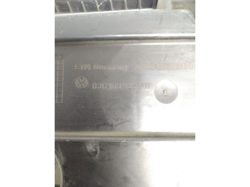 Recambio de tapa motor para volkswagen polo classic (6v2) referencia OEM IAM 03C103925  