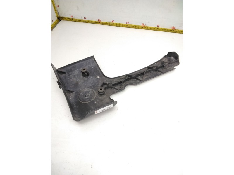 Recambio de tapa motor para seat ibiza (6k) 1.6 referencia OEM IAM 032103935A  