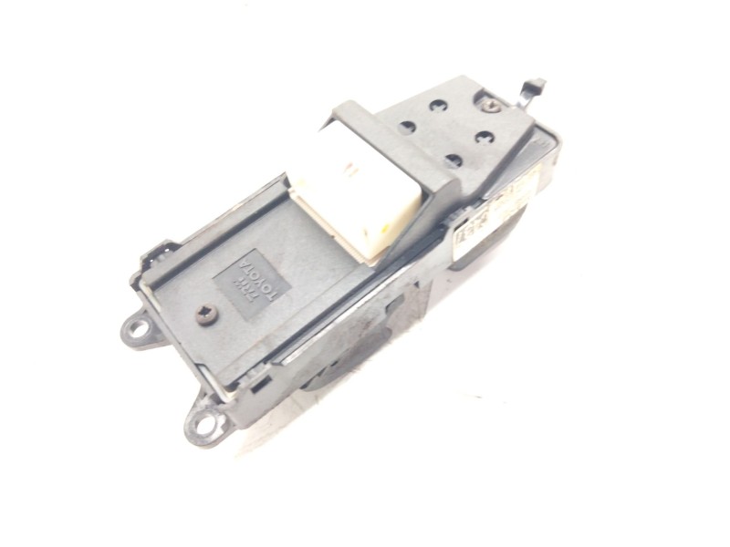 Recambio de mando elevalunas delantero izquierdo para toyota corolla (e12) 2.0 d-4d luna berlina referencia OEM IAM 8480202271  