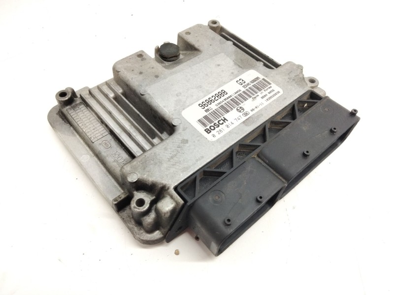 Recambio de centralita motor uce para chevrolet epica 2.0 diesel cat referencia OEM IAM 96862888  