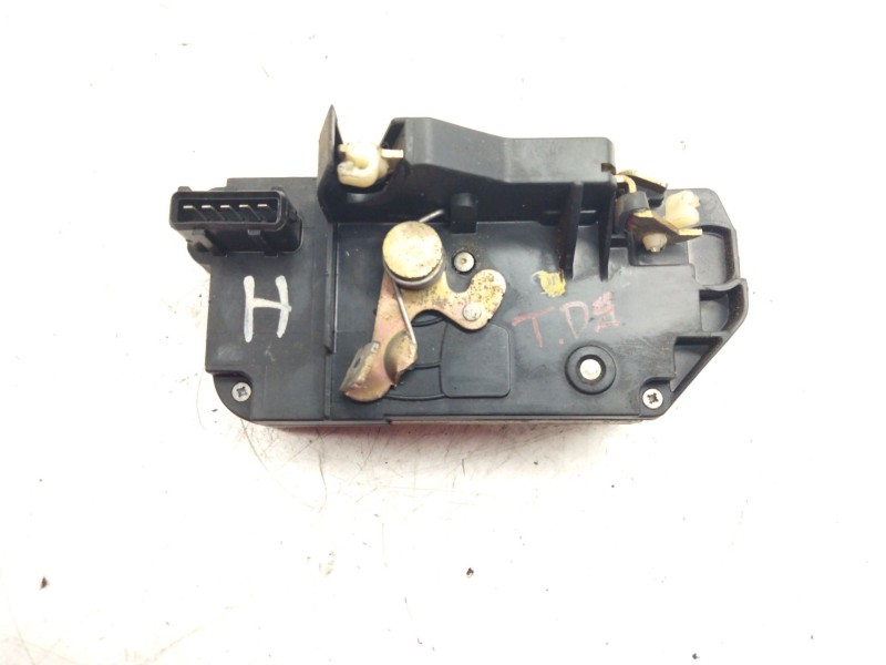 Recambio de cerradura puerta trasera derecha para citroen xantia berlina 1.8i sx / 1.8 sx referencia OEM IAM   