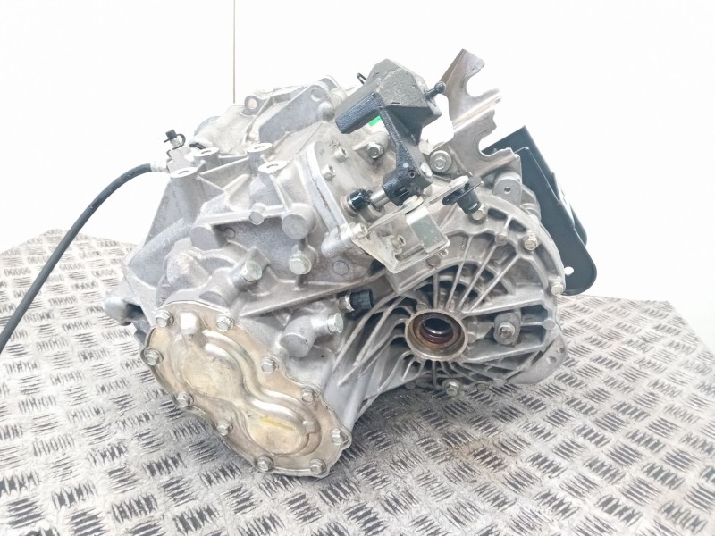 Recambio de caja cambios para chevrolet epica 2.0 diesel cat referencia OEM IAM W3421  