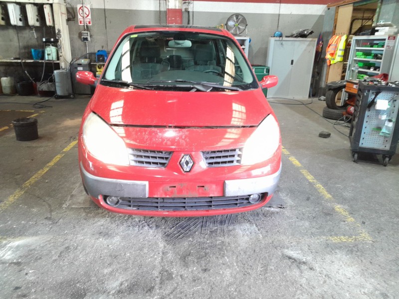 renault scenic ii del año 2004