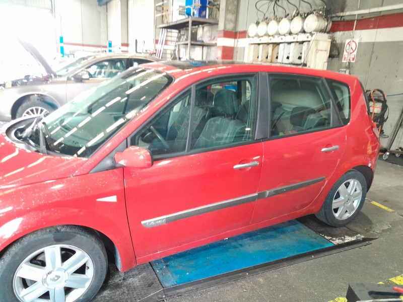 renault scenic ii del año 2004