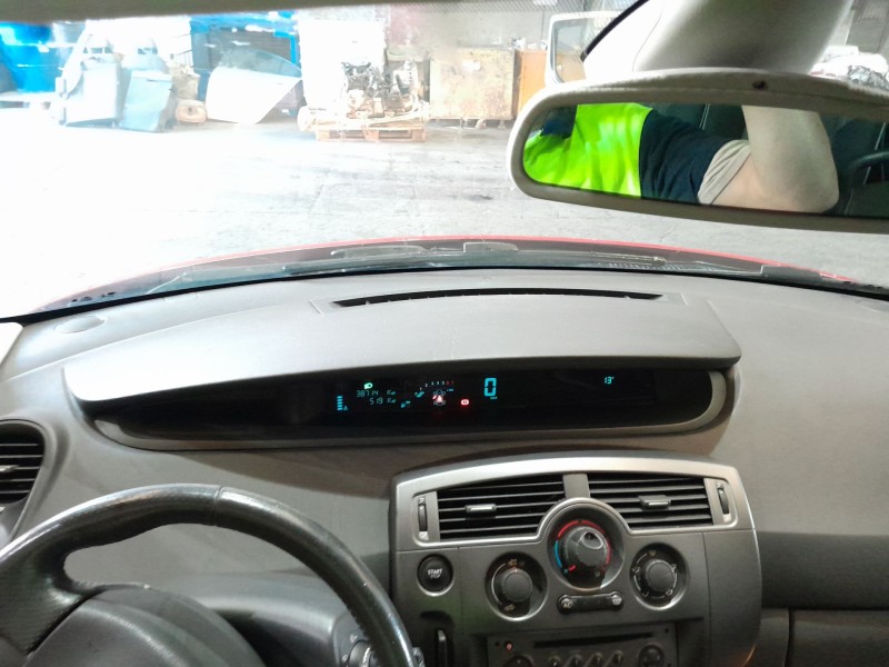 renault scenic ii del año 2004