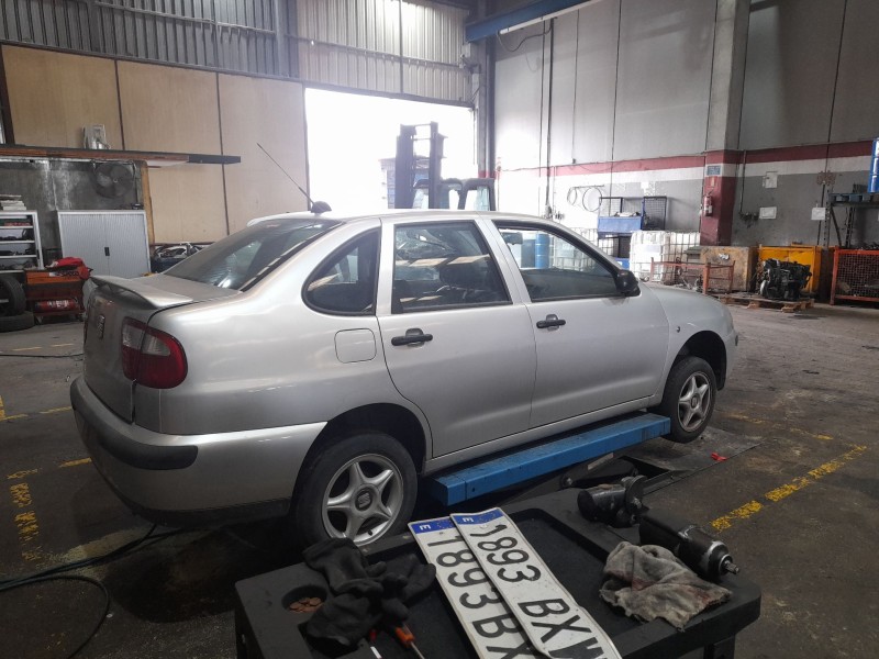 seat cordoba berlina (6k2) del año 2002