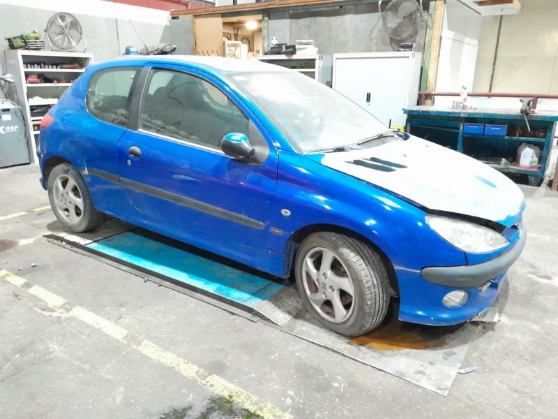 peugeot 206 berlina del año 2003