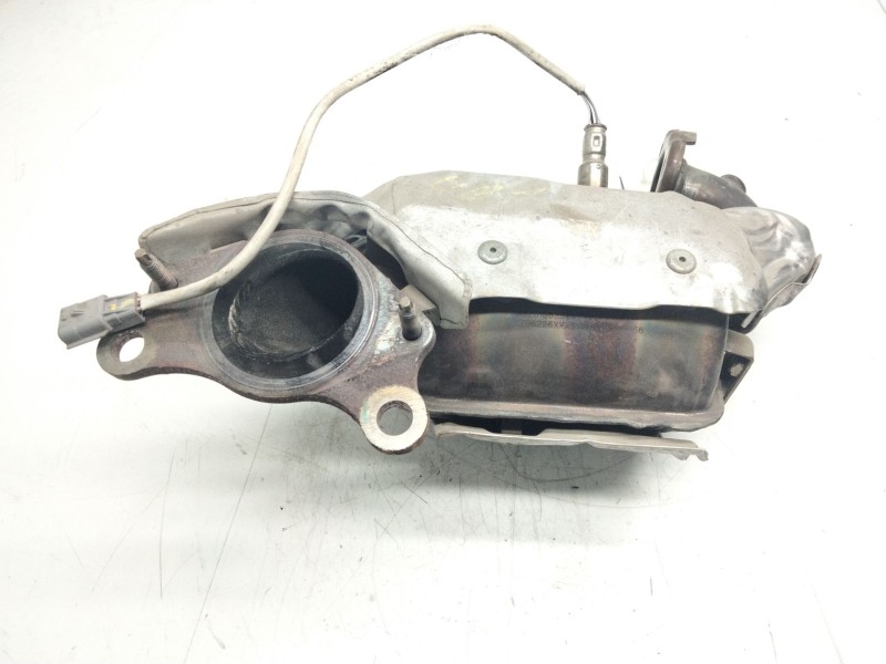 Recambio de catalizador para dacia sandero laureate referencia OEM IAM 208A03489R  