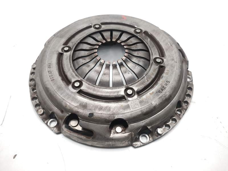 Recambio de prensa embrague para volkswagen polo advance referencia OEM IAM 04C141025D  