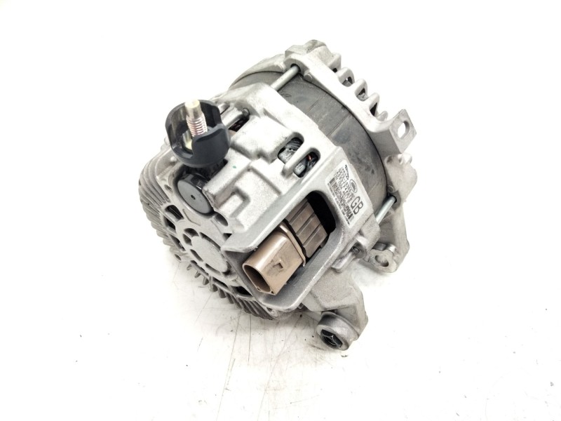Recambio de alternador para land rover velar referencia OEM IAM GX7310300BF  