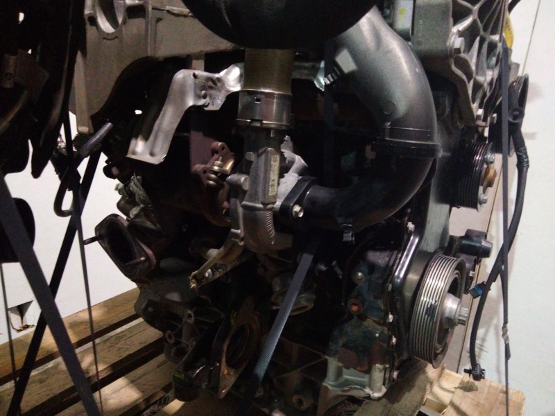 Recambio de motor completo para renault trafic combi (ab 4.01) referencia OEM IAM M9RA630  