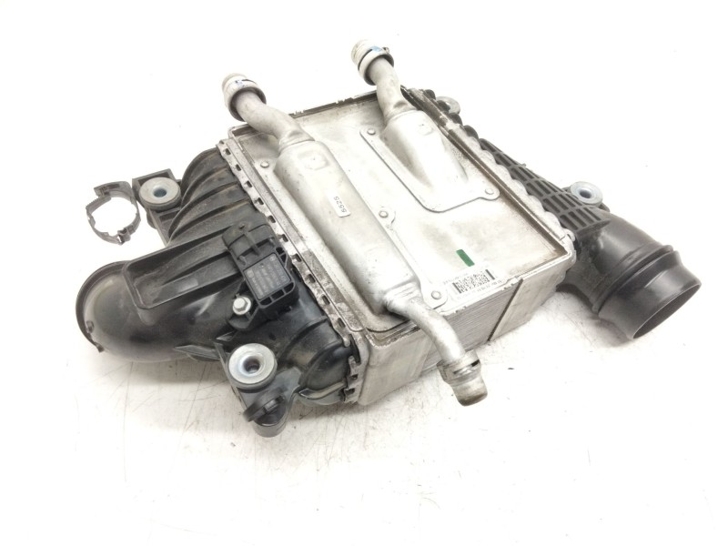 Recambio de intercooler para land rover velar referencia OEM IAM HX736K775AE  