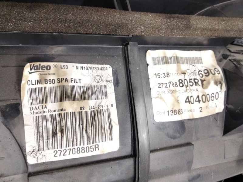 Recambio de calefaccion entera normal para dacia sandero básico referencia OEM IAM 272708805R  
